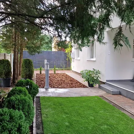 Eden Pihenohaz דירה