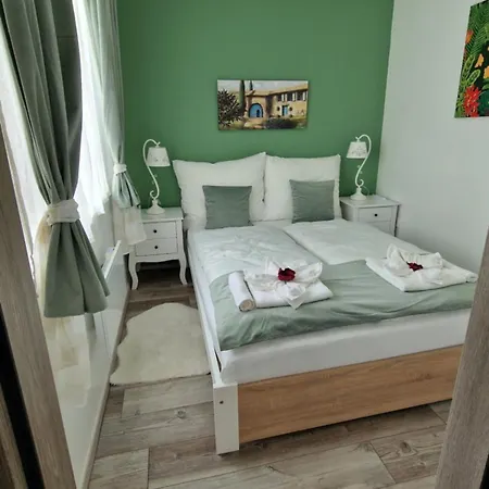 דירה Eden Pihenohaz