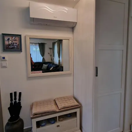 Eden Pihenohaz דירה *