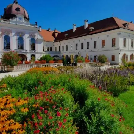 Eden Pihenohaz דירה