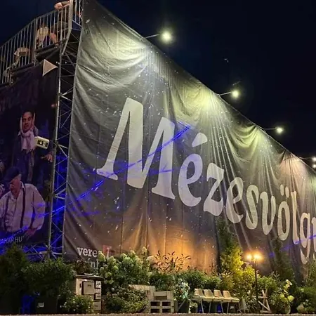 Eden Pihenohaz דירה